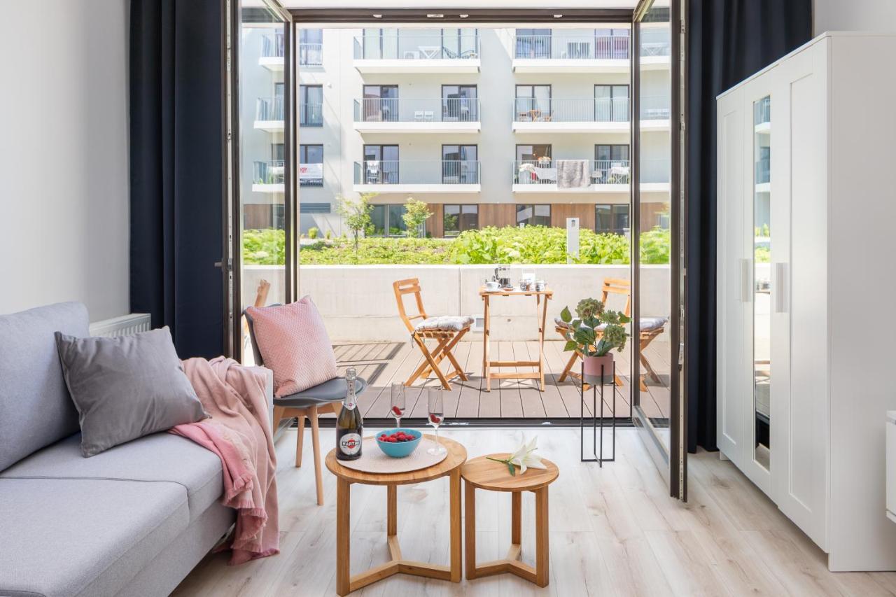 Rent Like Home - River City Apartments วรอตซวาฟ ภายนอก รูปภาพ