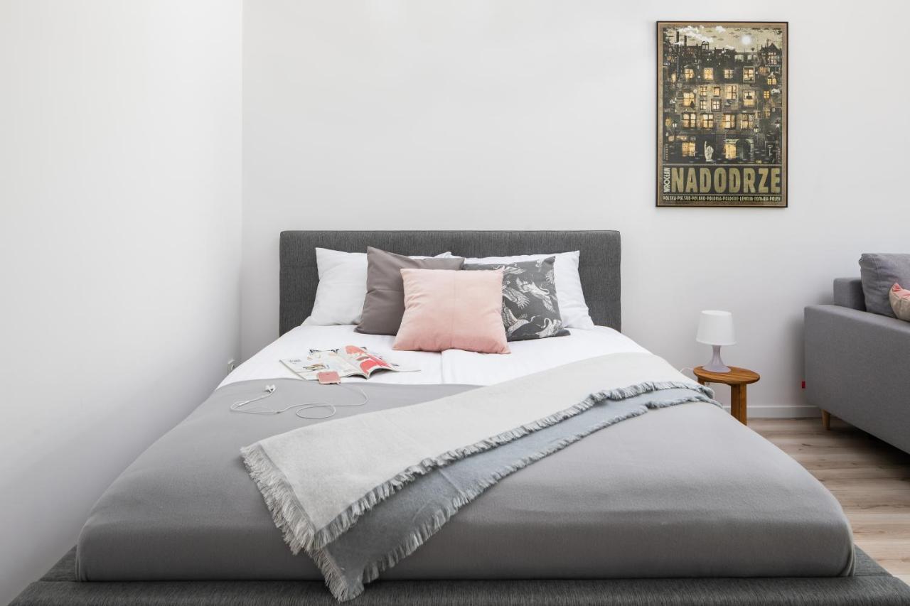 Rent Like Home - River City Apartments วรอตซวาฟ ภายนอก รูปภาพ